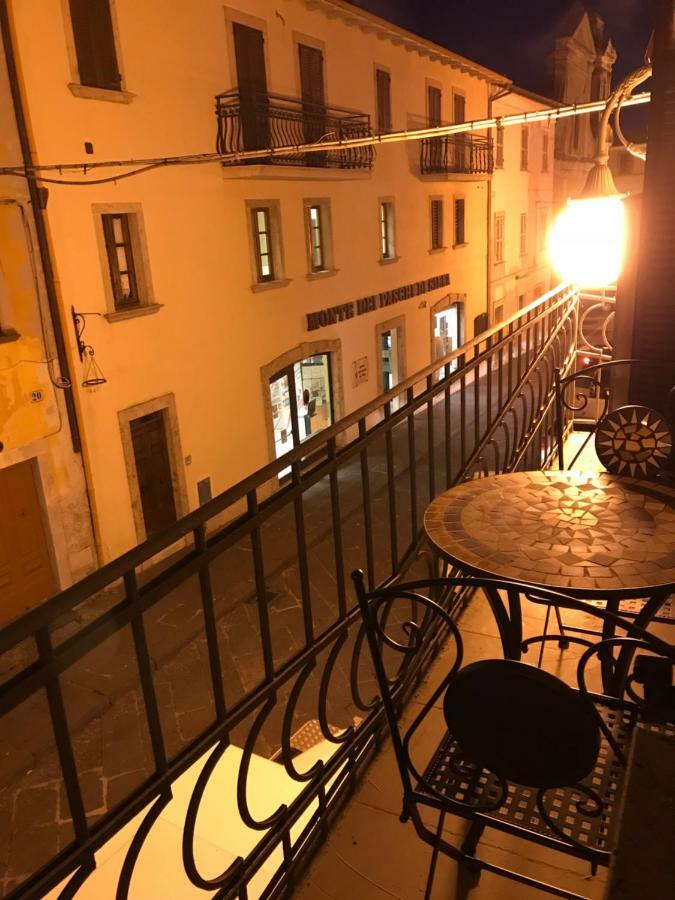 Апартаменти Casa Greta Кастільйоне-ін-Теверина Екстер'єр фото